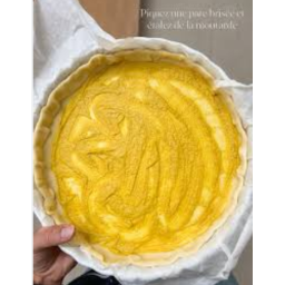 mettre moutarde sur pate brisée