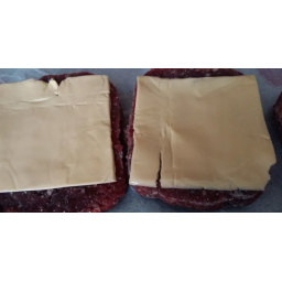 Mettre cheddar sur steak